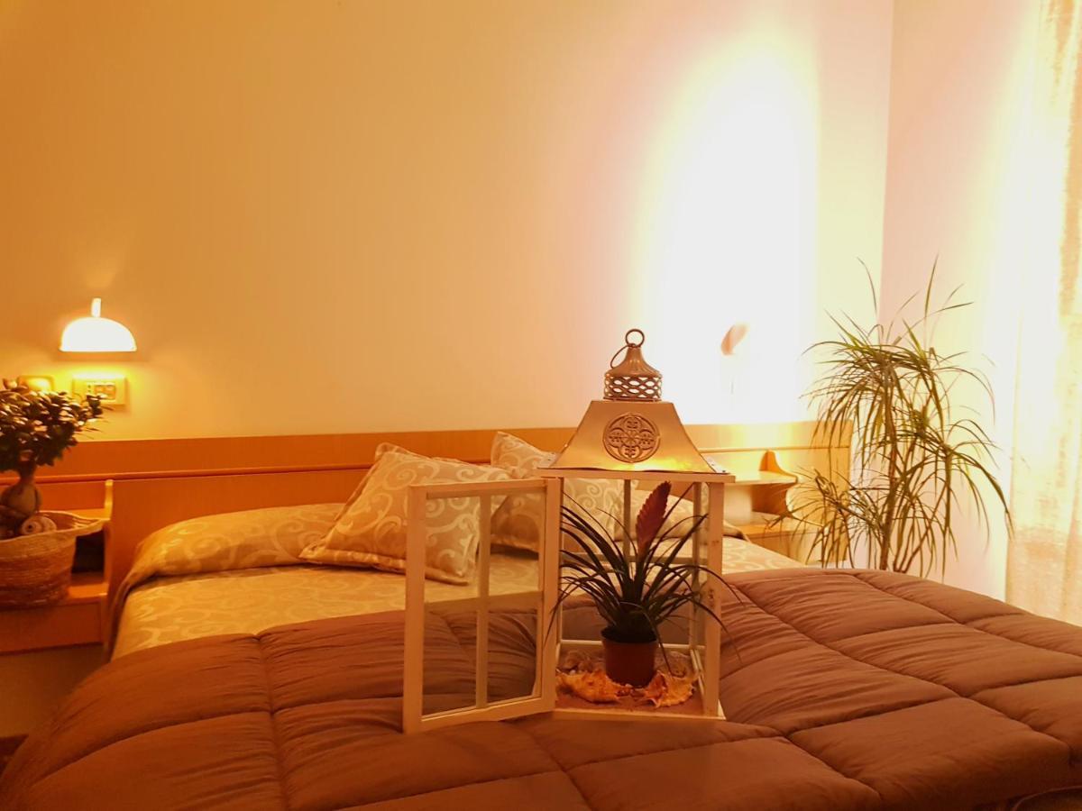Hotel Romantica Rimini Exteriör bild