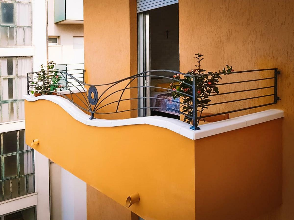 Hotel Romantica Rimini Exteriör bild